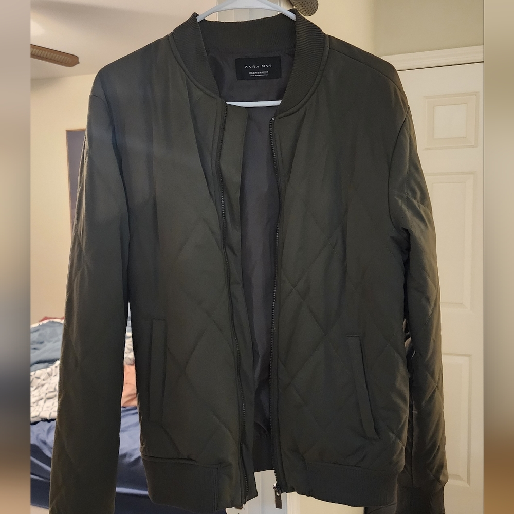 Zara man quilted bomber jacket